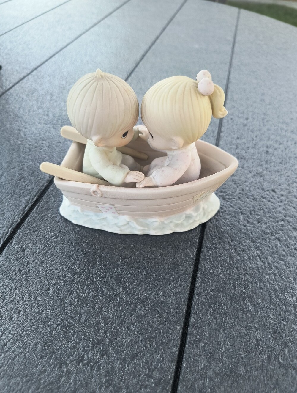 1985 Precious Moments "Friends Never Drift Apart" #100250 Boy & Girl In Boat